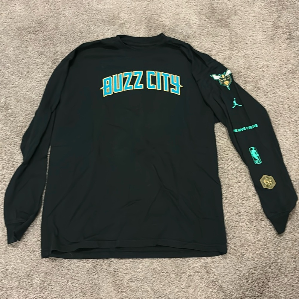Charlotte Hornets long sleeve